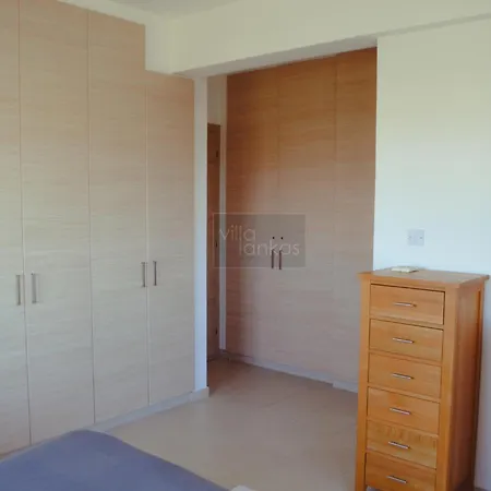 וילה Lankas With Heated Pool *